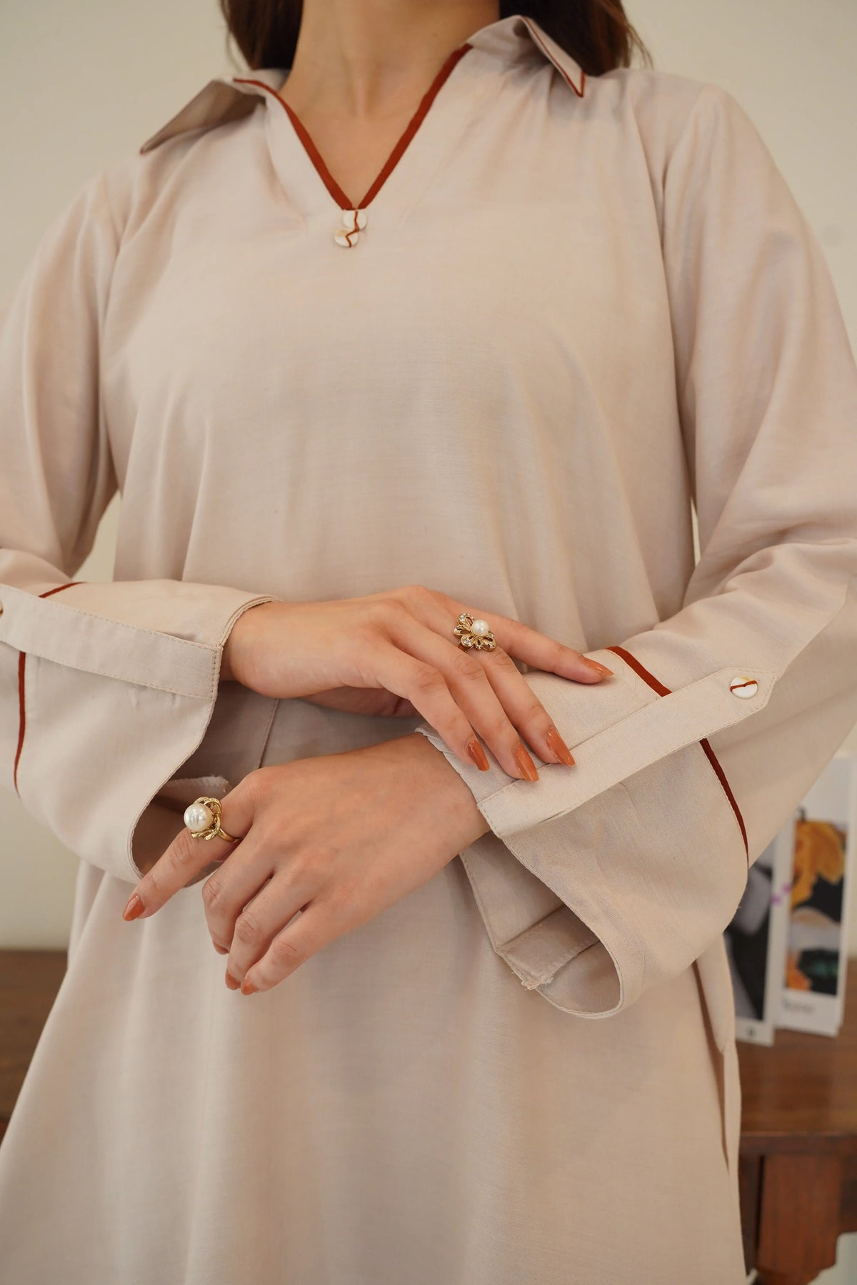 IVORY stitched 2 piece viscose