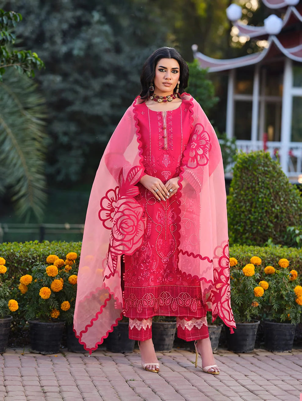 MLL-06  CRIMSON ROSE