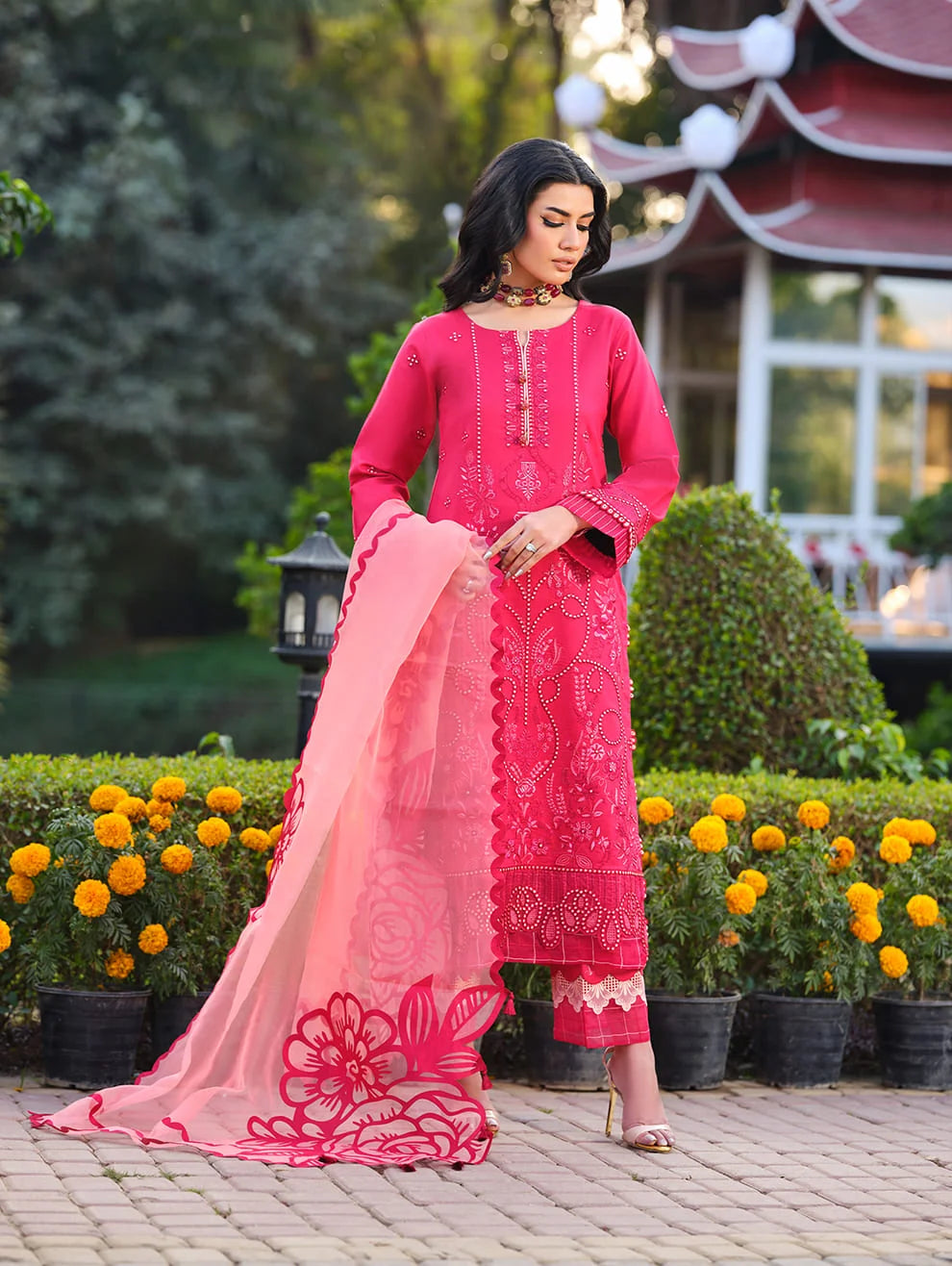 MLL-06  CRIMSON ROSE